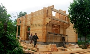 Процесс сборки сруба