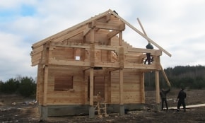 Процесс сборки сруба