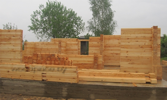 Строительство дома в Марьиной Горке. Строительство деревянного сруба.