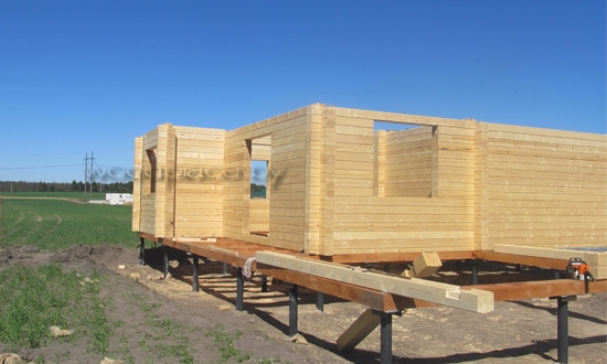 Строительство дома "Устье Волмы". Вид на деревянный сруб - 2